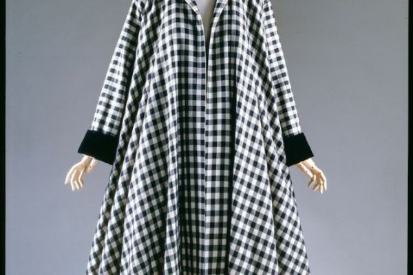 Europeana Fashion Focus: Swing coat by Jacques Fath, ca. 1950
