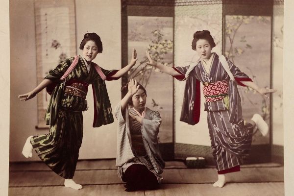 Early photographs of Japan