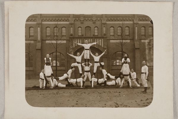 Early 20th century gymnastics